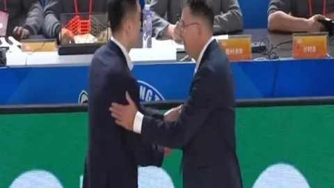 奥尔莫点球时受伤，将休战两周